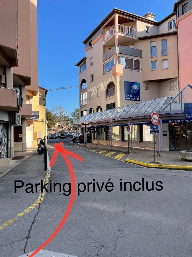 ミヨーT2 Plein Centre Au 1Er Etage Avec Parking Priveアパートメント エクステリア 写真