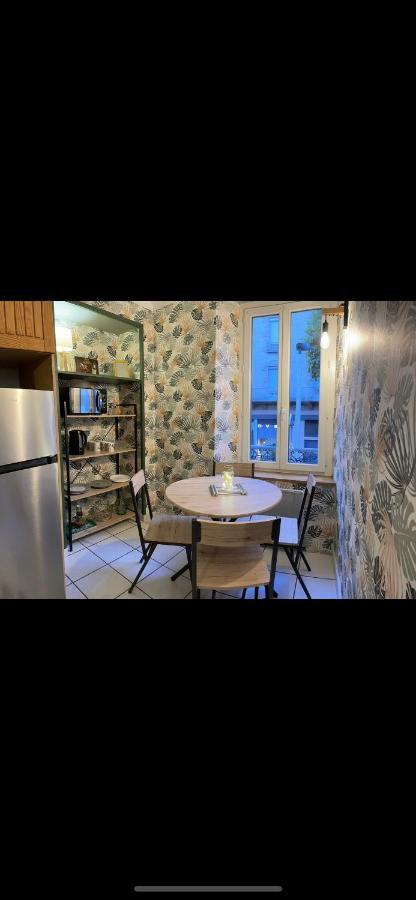 ミヨーT2 Plein Centre Au 1Er Etage Avec Parking Priveアパートメント エクステリア 写真