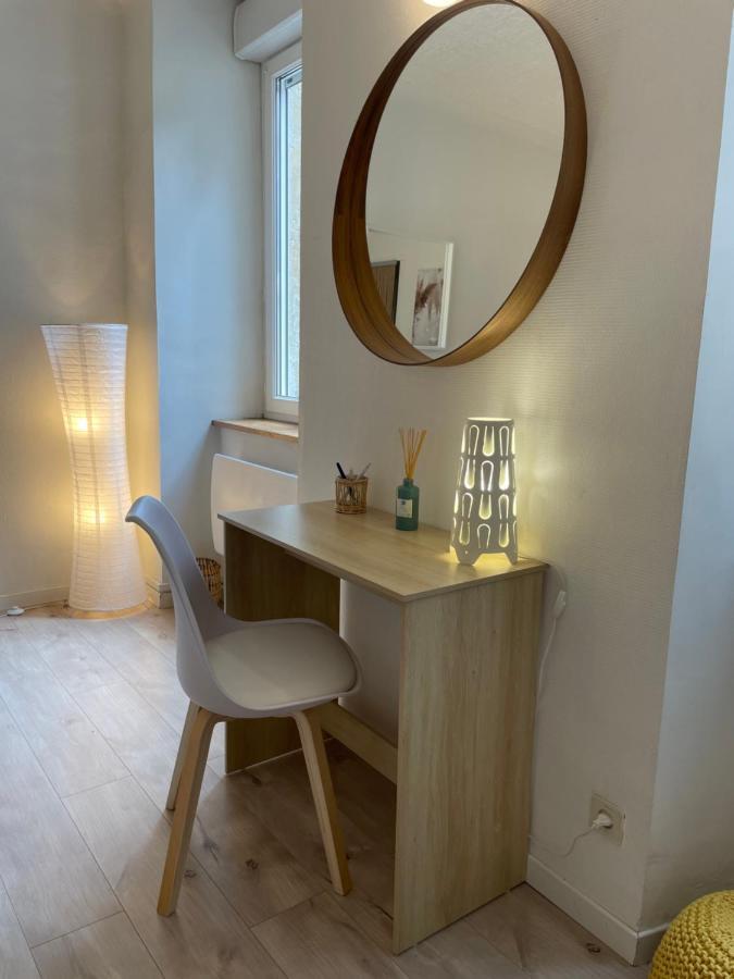 ミヨーT2 Plein Centre Au 1Er Etage Avec Parking Priveアパートメント エクステリア 写真
