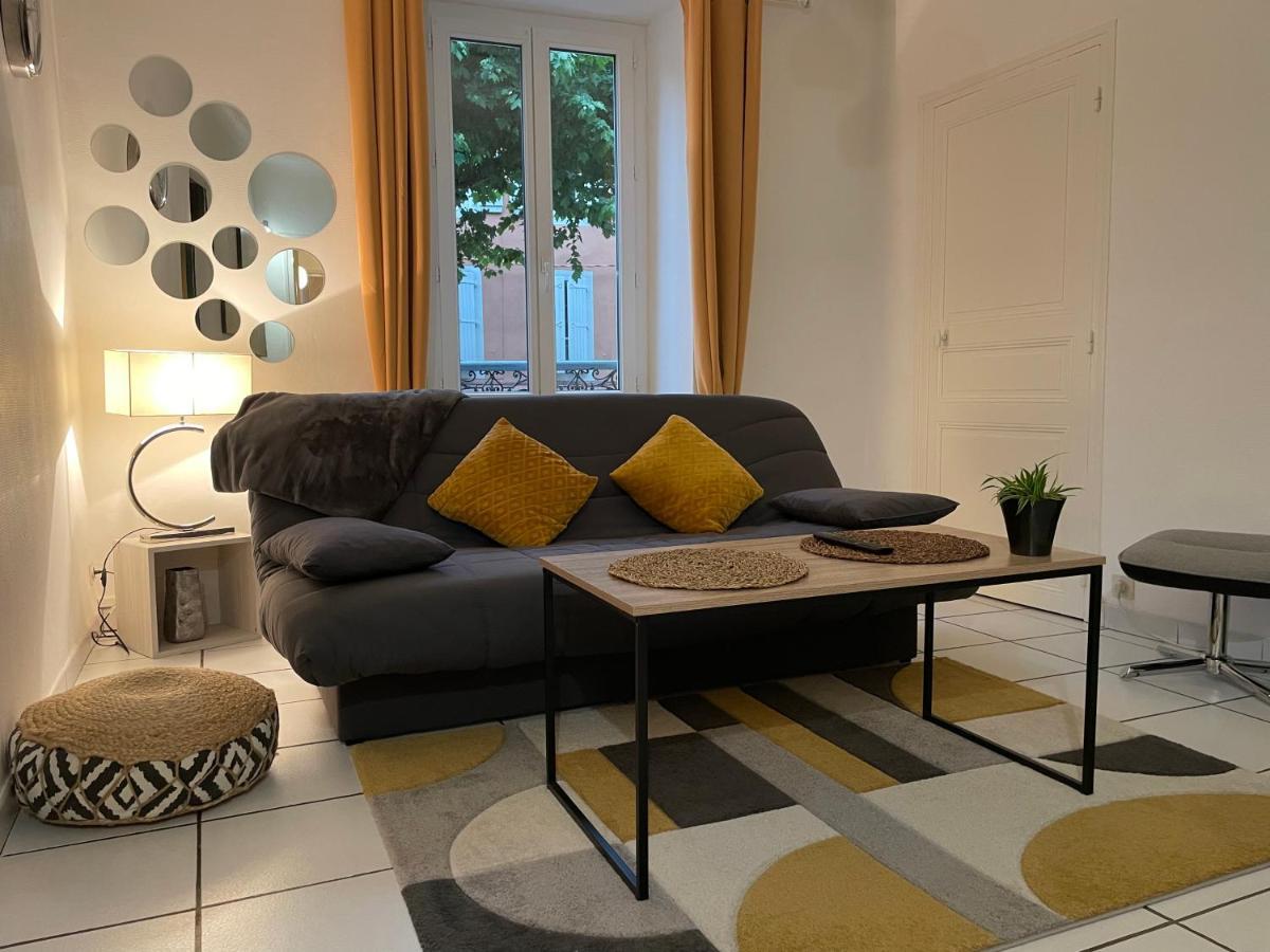 ミヨーT2 Plein Centre Au 1Er Etage Avec Parking Priveアパートメント エクステリア 写真